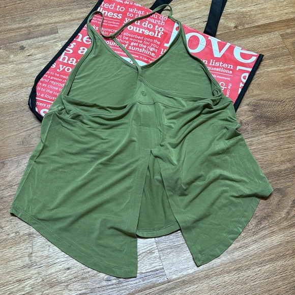 Lululemon Tank - Picture 2 of 4